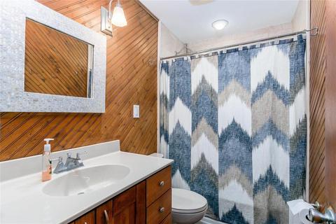 9050 Patrick Dr, Saint Louis, MO 63114 photo 16