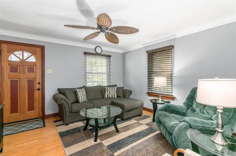 9050 Patrick Dr, Saint Louis, MO 63114 photo 6