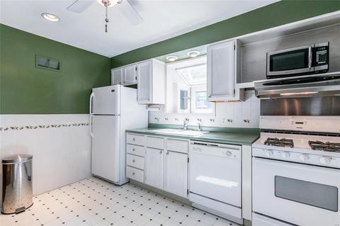 9050 Patrick Dr, Saint Louis, MO 63114 photo 14
