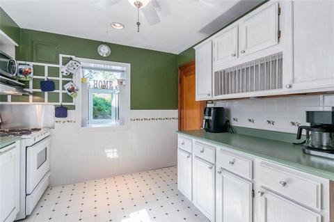 9050 Patrick Dr, Saint Louis, MO 63114 photo 13