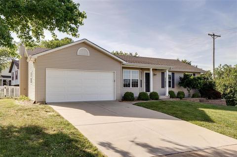 2620 Stillwater Dr, O'fallon, MO 63368 photo 2