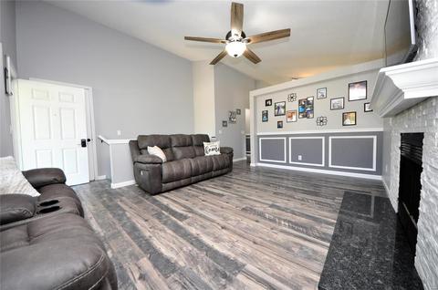 210 Geranium Dr, O'fallon, MO 63366 photo 4