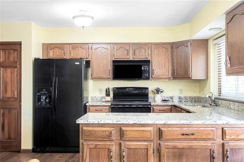 503 Fox Pointe Dr, Saint Charles, MO 63304 photo 6