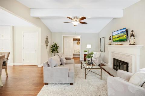 401 Oakmont Cir, Ballwin, MO 63011 photo 8