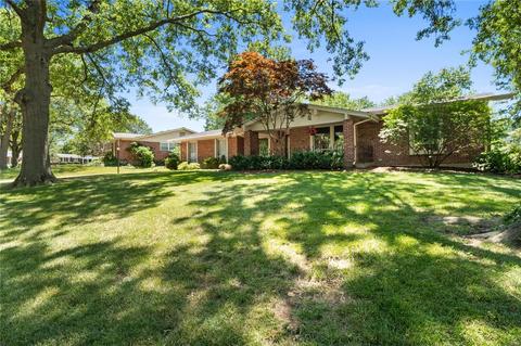 414 Tamarack Dr, Ballwin, MO 63011 photo 5