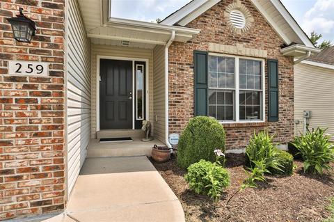 259 Crystal Ridge Dr, O'fallon, MO 63366 photo 2