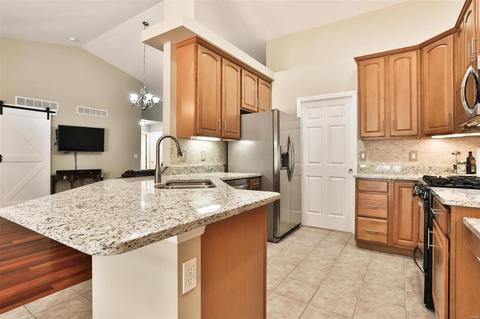 259 Crystal Ridge Dr, O'fallon, MO 63366 photo 15