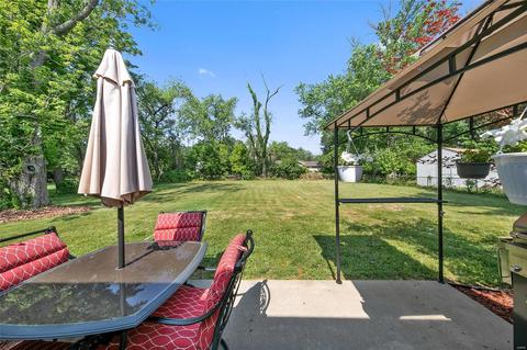 211 Old Ballwin Rd, Ballwin, MO 63021 photo 31