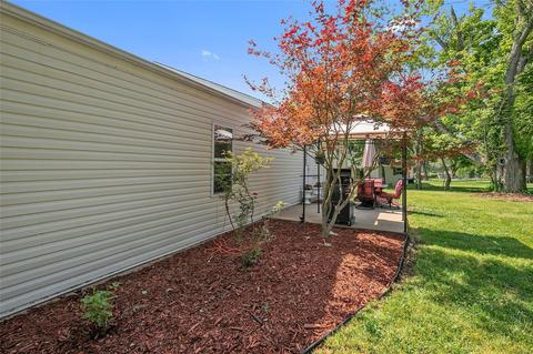 211 Old Ballwin Rd, Ballwin, MO 63021 photo 32