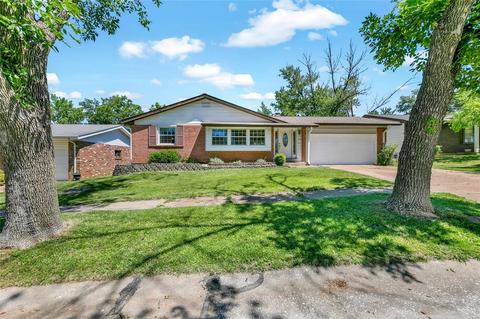 1219 Blackwatch Dr, Manchester, MO 63021 photo 1