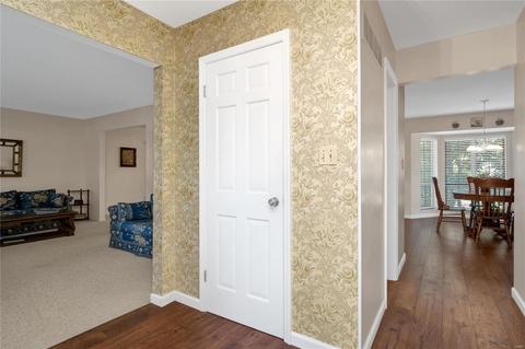 1513 Towne Dr, Ellisville, MO 63011 photo 3
