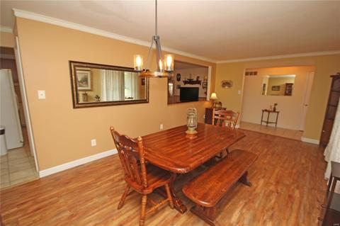 917 Napoli Dr, Ballwin, MO 63021 photo 3