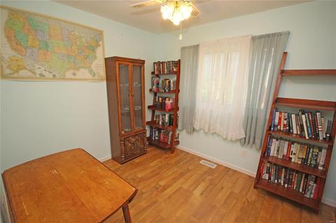917 Napoli Dr, Ballwin, MO 63021 photo 16