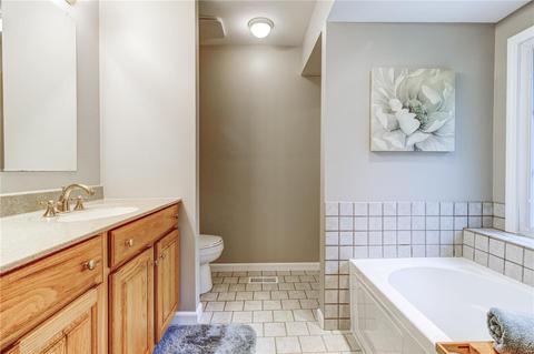 2459 Maple Crossing Dr, Wildwood, MO 63011 photo 18
