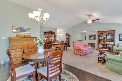1402 Noyack Dr, O'fallon, MO 63366 photo 11