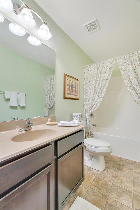 1402 Noyack Dr, O'fallon, MO 63366 photo 24
