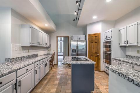 413 Bluff Mdw, Ellisville, MO 63021 photo 12