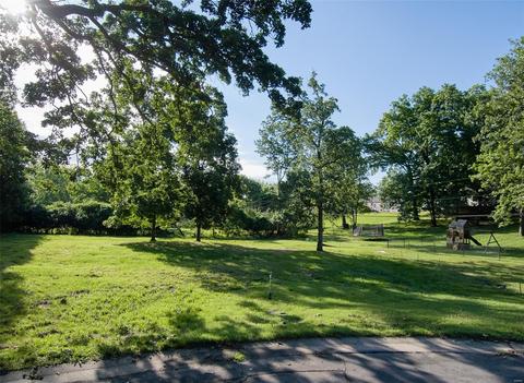 232 Victor Ct, Ballwin, MO 63021 photo 4