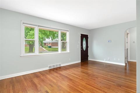 1226 Wentworth, Saint Louis, MO 63137 photo 9