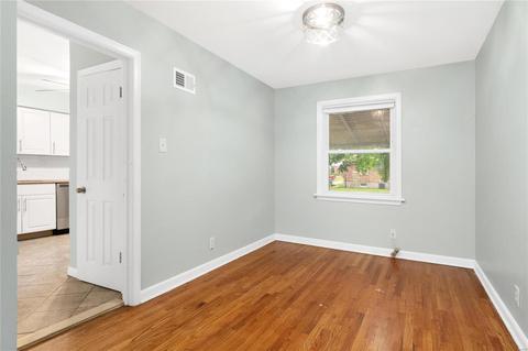 1226 Wentworth, Saint Louis, MO 63137 photo 4