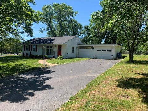105 Robin Hl, Ballwin, MO 63021 photo 5