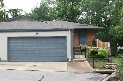 808 Conestoga Dr, Manchester, MO 63021 photo 1