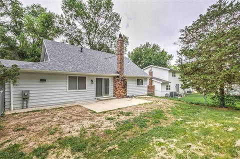 1155 Briarhurst Dr, Manchester, MO 63021 photo 4