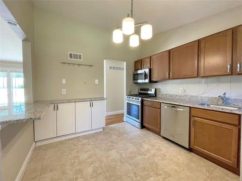 1216 Cimarron Dr, Saint Louis, MO 63132 photo 9