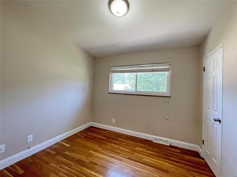 1216 Cimarron Dr, Saint Louis, MO 63132 photo 19