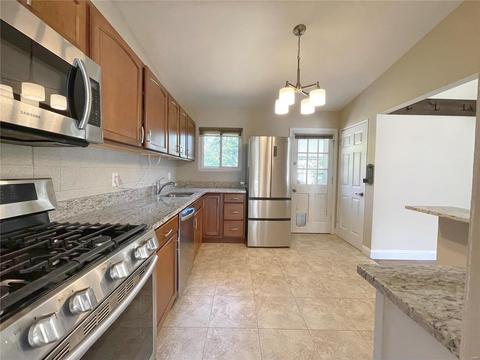 1216 Cimarron Dr, Saint Louis, MO 63132 photo 8