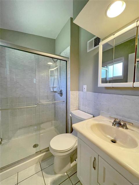 1216 Cimarron Dr, Saint Louis, MO 63132 photo 14