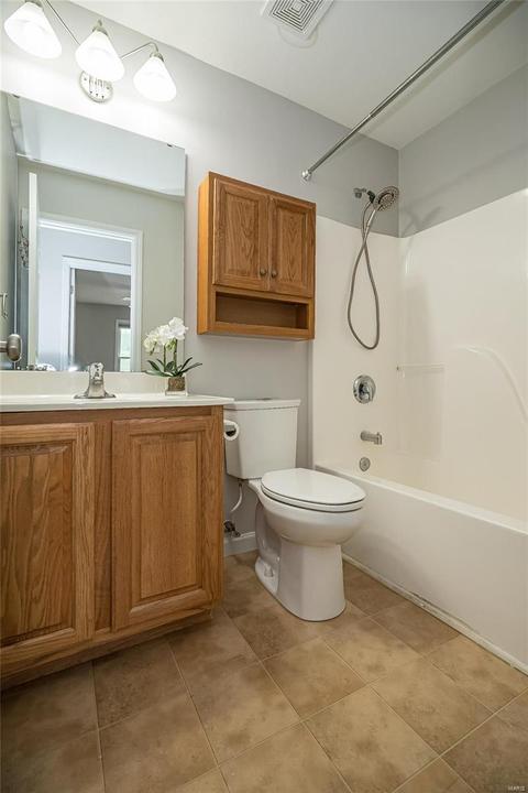 1013 Batters Box Ct, O'fallon, MO 63366 photo 27