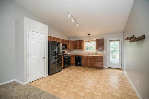 1013 Batters Box Ct, O'fallon, MO 63366 photo 9