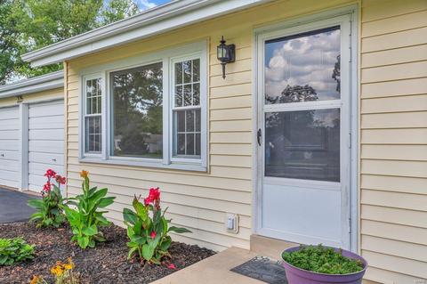 225 Newton Pl, Ballwin, MO 63021 photo 2