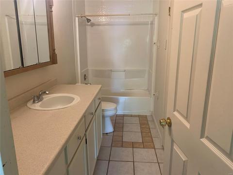 421 Woodcrest Blvd, O'fallon, MO 63368 photo 5