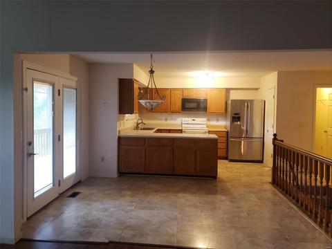 331 Carriage Trail Ct, O'fallon, MO 63368 photo 4