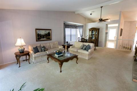 540 Oak Ridge Trl, Ballwin, MO 63021 photo 8