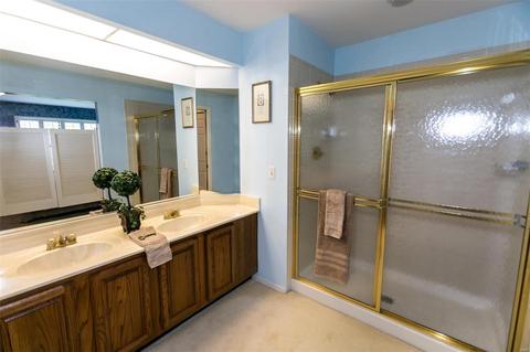 540 Oak Ridge Trl, Ballwin, MO 63021 photo 11