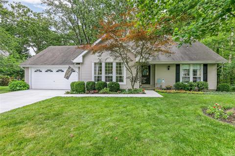 604 Forest Leaf Dr, Ballwin, MO 63011 photo 1