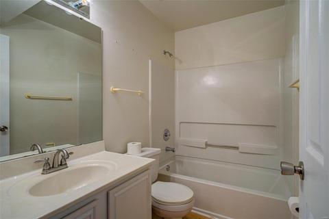 845 Woodside Trails Dr, Ballwin, MO 63021 photo 15
