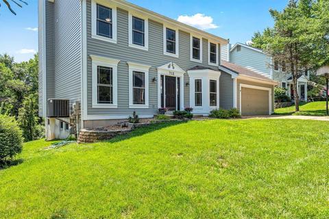 712 Spring Hill Farm Dr, Ballwin, MO 63021 photo 2