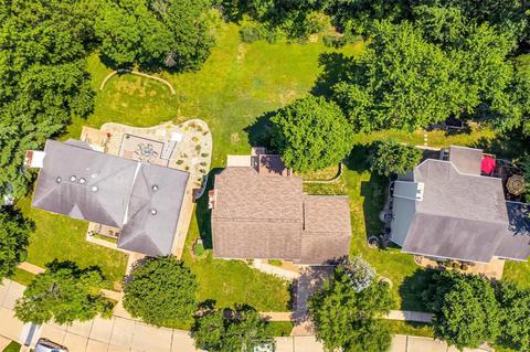 712 Spring Hill Farm Dr, Ballwin, MO 63021 photo 3
