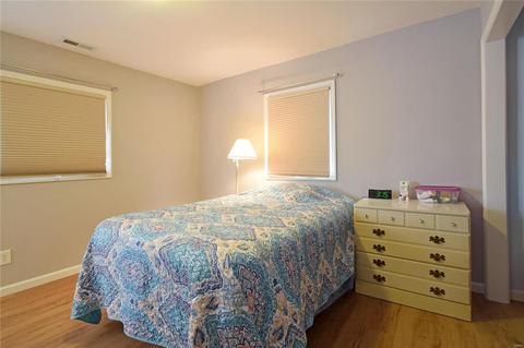 1105 Dauphine Ln, Manchester, MO 63011 photo 10
