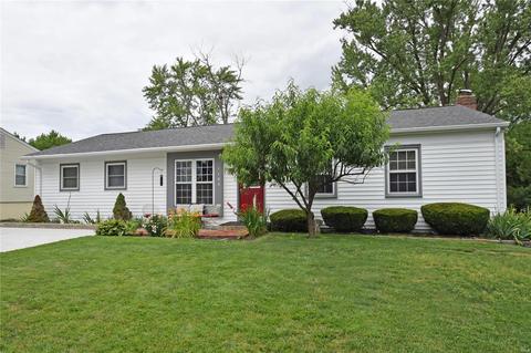 1105 Dauphine Ln, Manchester, MO 63011 photo 1