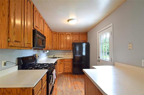 1105 Dauphine Ln, Manchester, MO 63011 photo 8