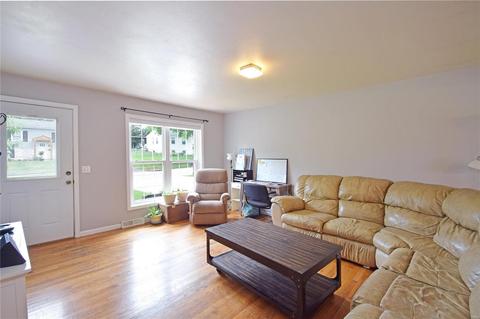 1105 Dauphine Ln, Manchester, MO 63011 photo 3