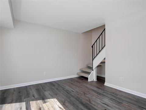 524 Briarhill Ct, Ballwin, MO 63021 photo 4
