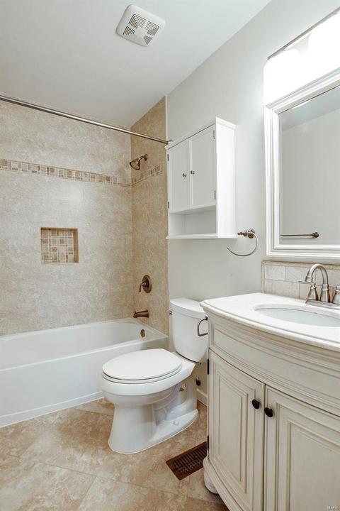 1513 Berry Leaf, Ballwin, MO 63021 photo 40