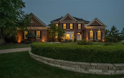 490 Rosslare Dr, Weldon Spring, MO 63304 photo 2