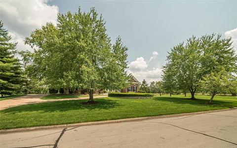 490 Rosslare Dr, Weldon Spring, MO 63304 photo 8